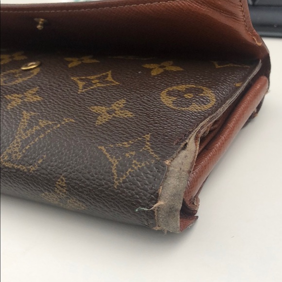 Authentic Louis Vuitton wallet - Picture 4 of 8
